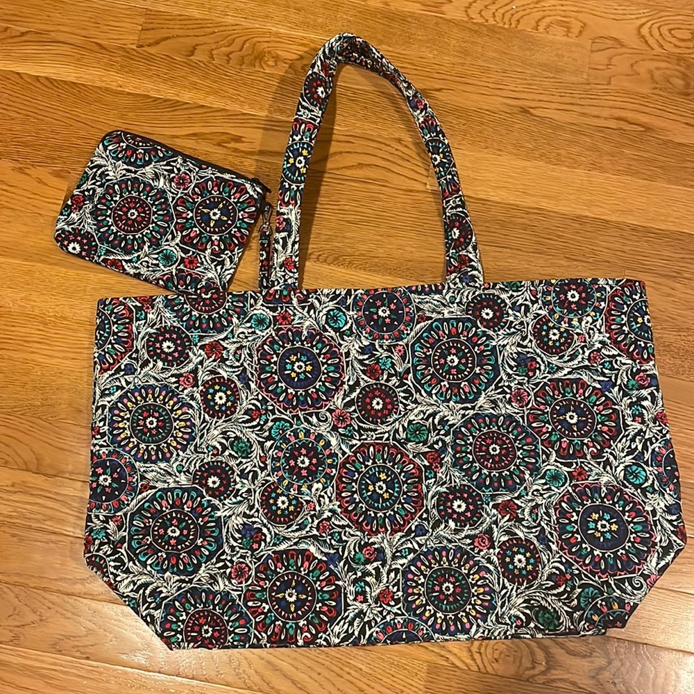 Vera Bradley Tote bag with attachable pouch